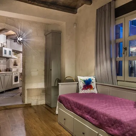 Listen To Nature In A Renovated Traditional Hilltop Liodosifis With Heated Pool Villa
